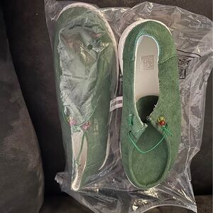 SHEIN Green Flats with Bow Detail